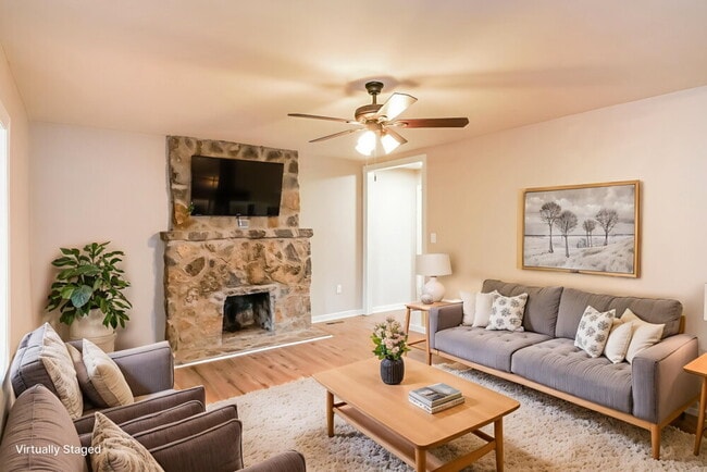 Photo - 587 Shun Pike