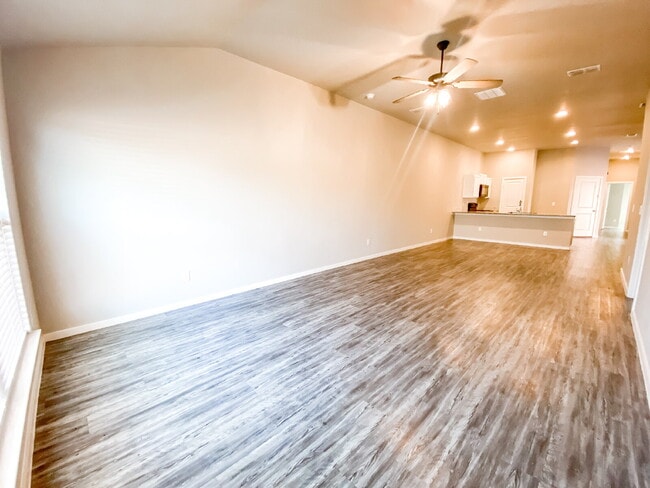 Photo - Adorable, 3/2/1 duplex in North Lubbock!