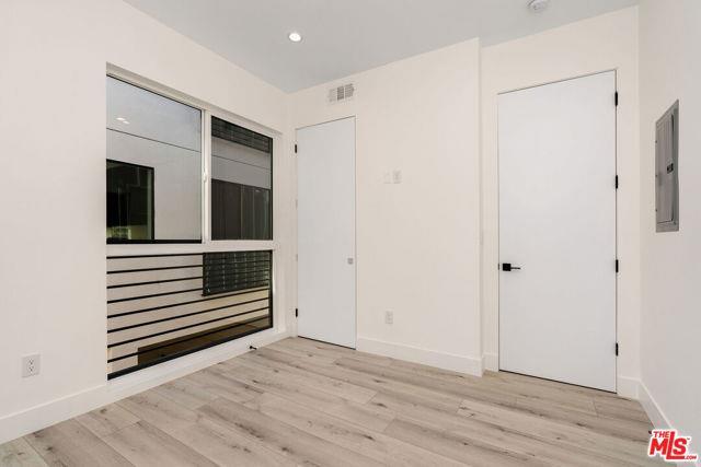 Photo - 15328 Weddington St