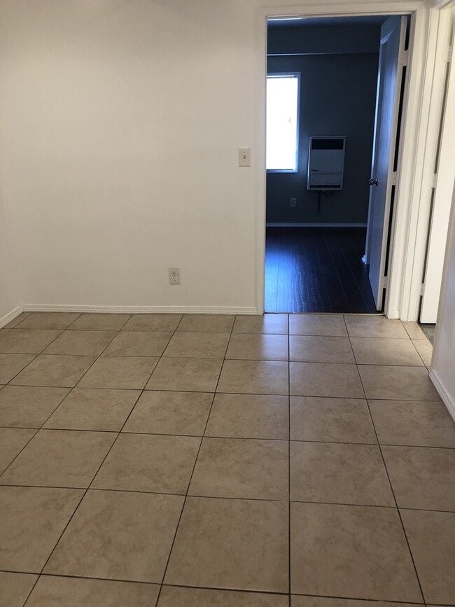 Photo - 1420 Redondo Blvd Unidad 2