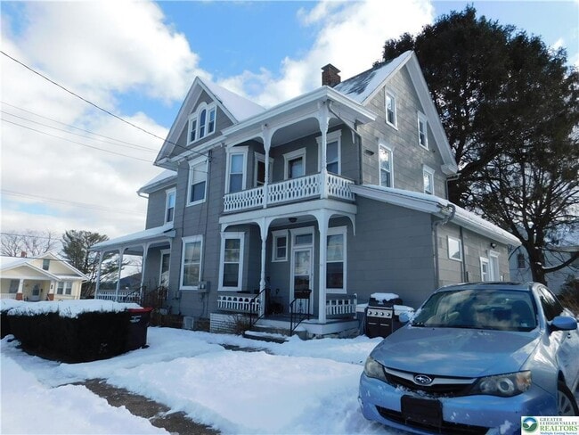 Photo - 300 S 9th St