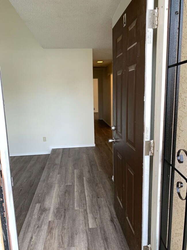 Photo - 4401 Parkwood Ct Unit A