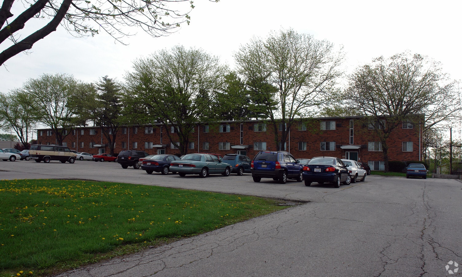 Photo - 4040-4080 Royer Rd Apartamentos