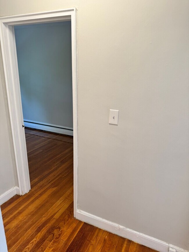 Photo - Great 1 bedroom Available 1/1/26