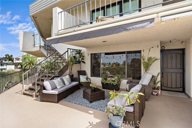 320 Encino Ln Unit 2
