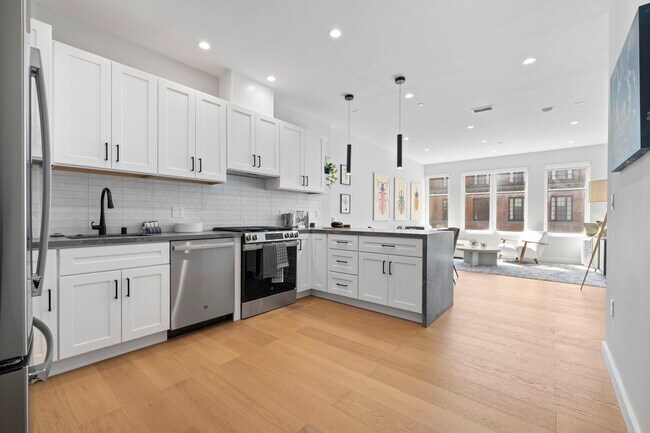 Photo - 693 Sutter St Unit 4