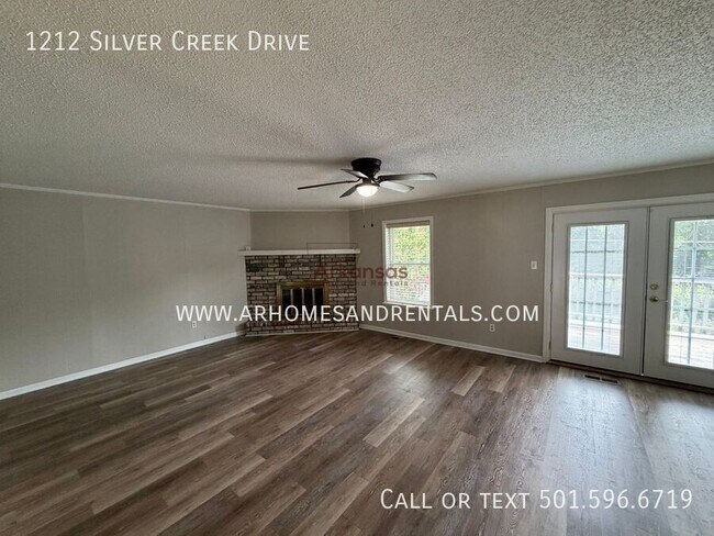Photo - 1212 Silver Creek Dr