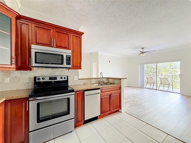 Photo - 6968 SW 39th St Unit F205