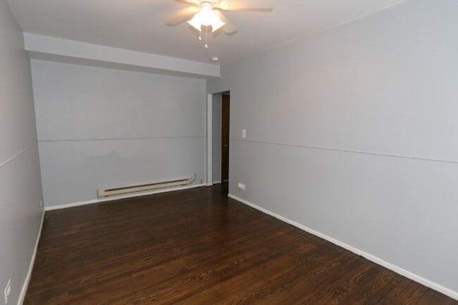 Photo - 4501-4515 N Malden St