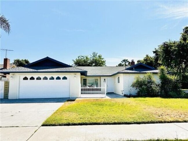 Building Photo - Beautiful home in Riverside for rent!