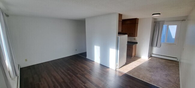 Photo - 8303-100 100 St NW Unit 8