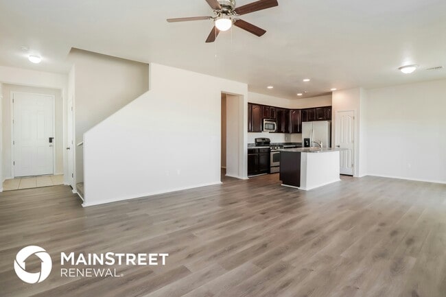 Photo - 1027 E Madera Grove Ln