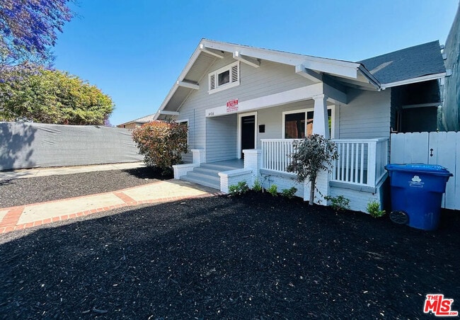 Building Photo - 14726 Friar St Rental