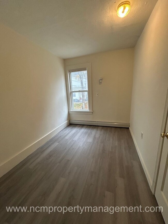 Photo - 28 Garnet St Unit 2L