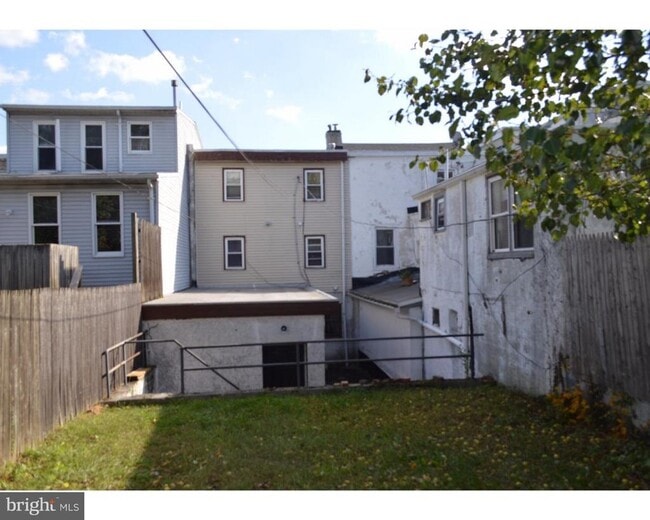 Photo - 217 E Market St