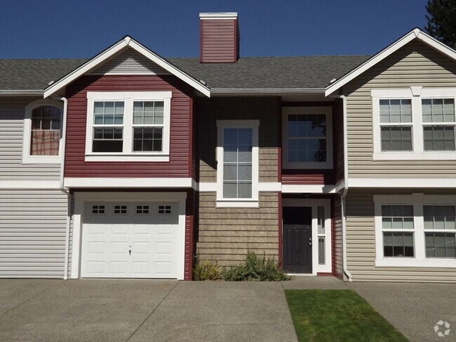 Building Photo - Spectacular 3 Bedroom Condo in "Alicia Mea...
