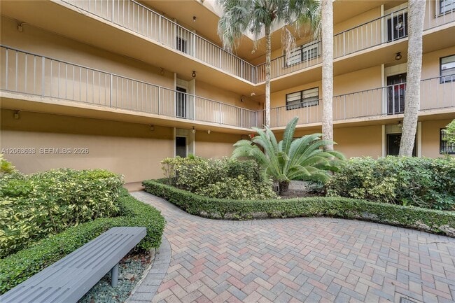 Photo - 10425 SW 112th Ave Unit 103