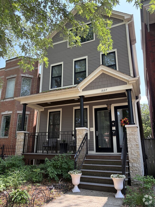 Building Photo - 1827 W Melrose St Unit 1F Rental