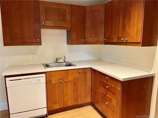 Photo - 87 Kneen St Unit 3rd floor