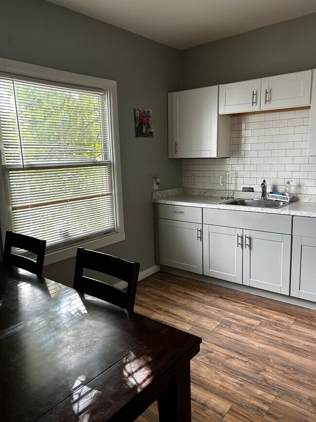 Photo - 1143-1145-1145 S Plymouth Ave Unit 1145 S Plymouth Ave 10%