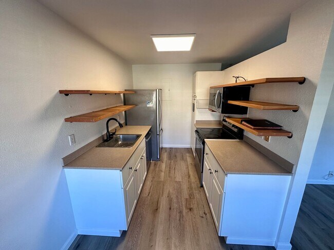 Photo - For Rent - [Royal Palm] 94-1363 Kulewa Lp. #15U
