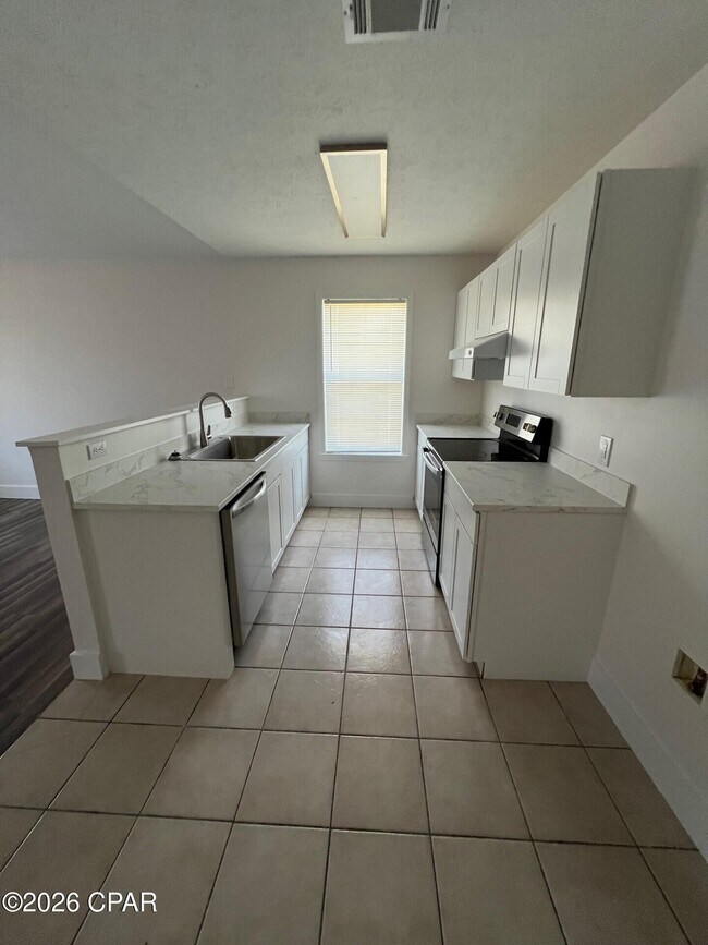 Photo - 2607 Lagoon Knoll Dr