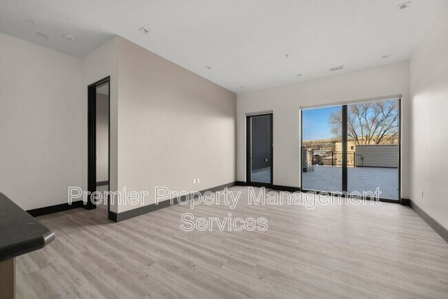 2310 First Ave N Unit 304