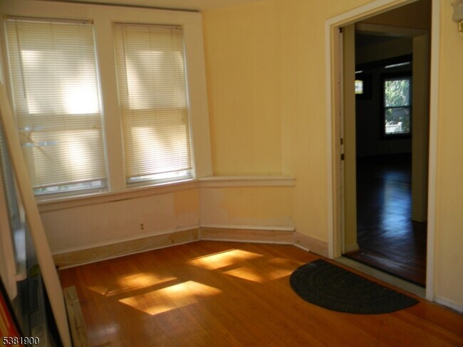 Photo - 18 Williamson Ave