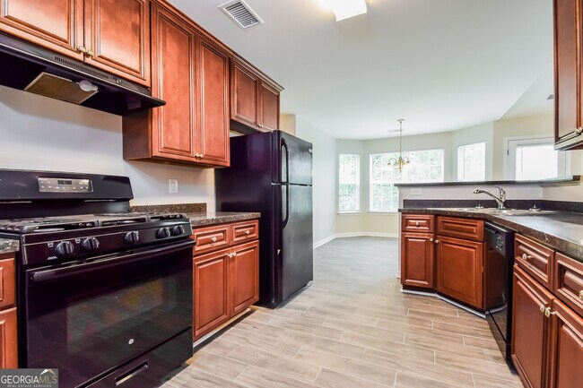 Photo - 708 Winesap Ct