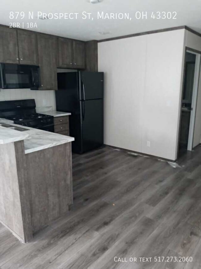 Photo - 879 N Prospect St