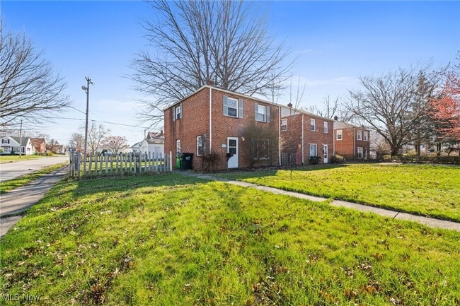 Photo - 21000 Priday Ave