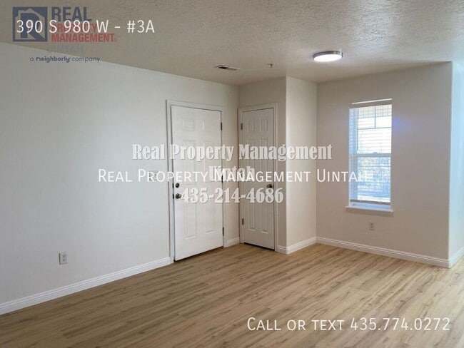 Photo - 390 980 Unit #3A