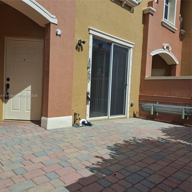 Photo - 642 SW 106th Ave