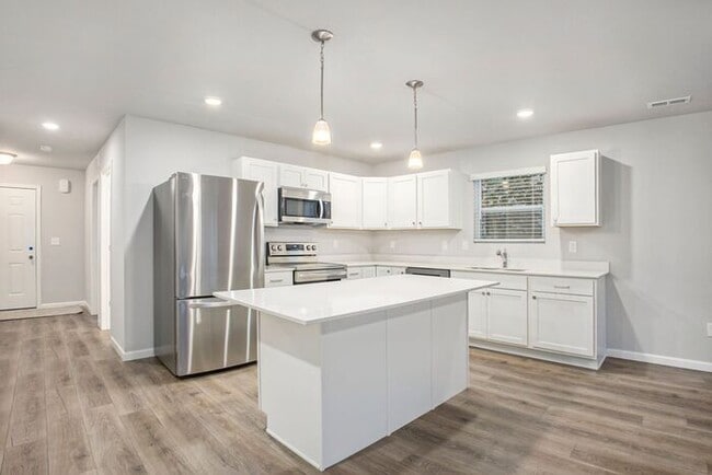 Photo - 5016 Birchwood Ln