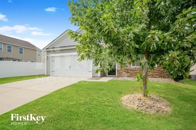 Photo - 133 Kingsway Dr