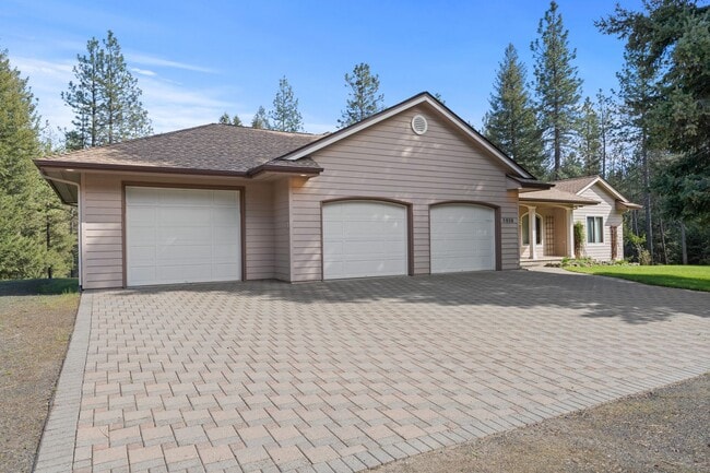 Photo - 6 Bed 4 Bath Daylight Rancher on Acreage in Mead School District.  Absolutely Gorgeous