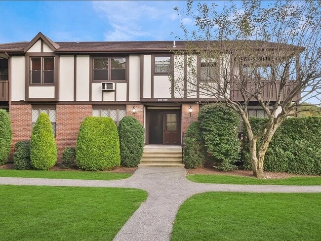 Photo - 328 Sierra Vista Ln