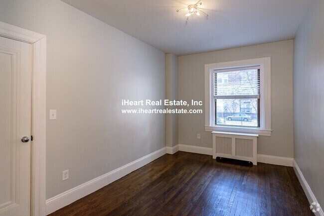 Building Photo - 86 Jersey St Rental