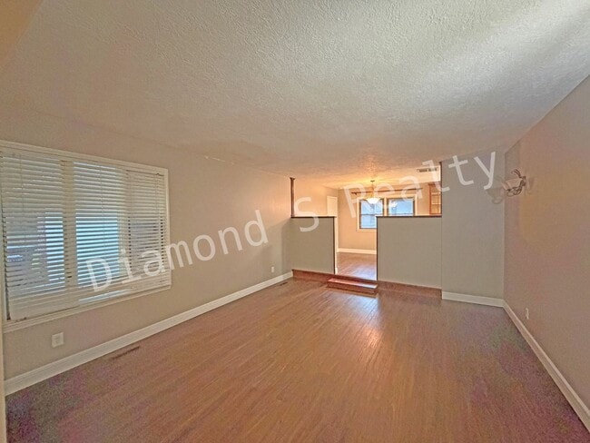 Photo - 3417 S Virginia Ave