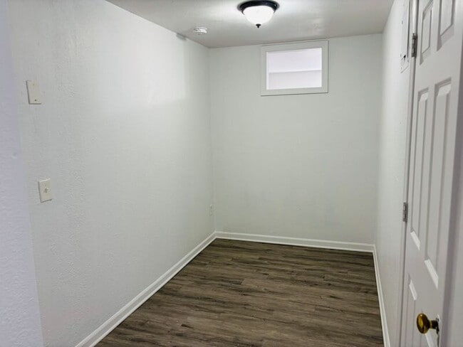 Photo - 1405 Neil Ln