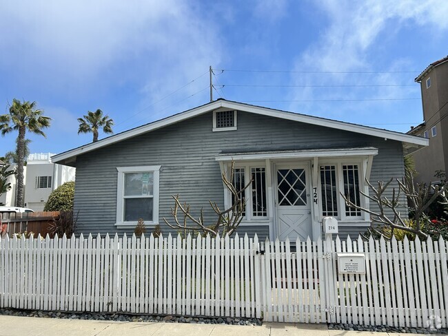 Building Photo - 724 N Cleveland St Rental