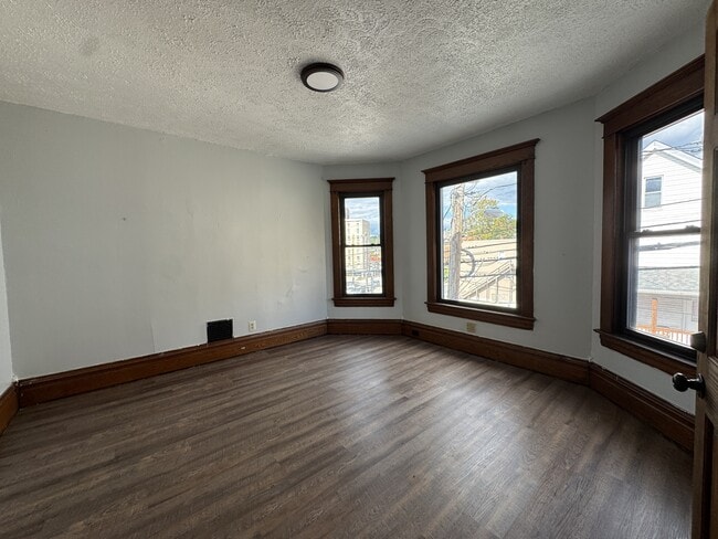 Photo - 124 Fayette St