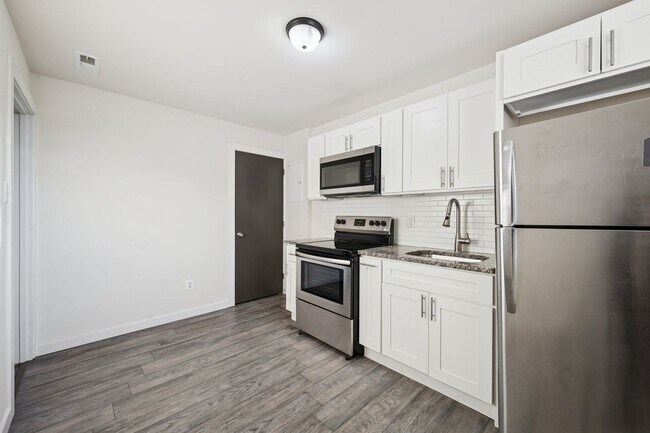 Photo - 876 Wynnewood Rd Unit 2