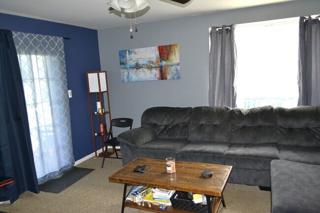 Photo - 771 Brian Way Unidad A