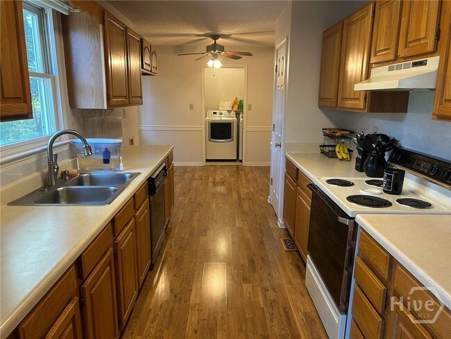 Photo - 504 Bedford Dr