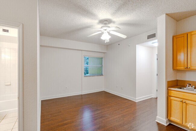 4 Bedroom Unit