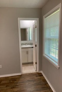 Photo - 804 E 4th St