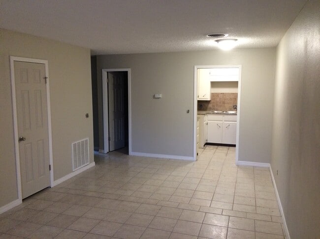 Photo - 821 Hardy Springs Cir Unit A