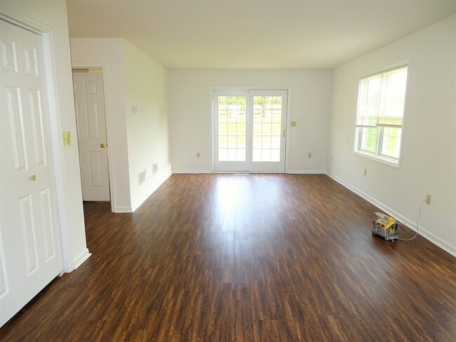 Photo - 91 Pebble Creek Dr