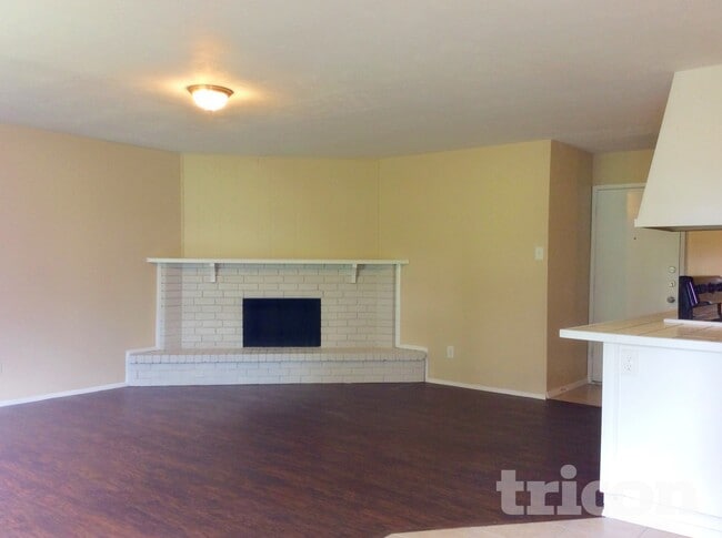Photo - 7110 Christie Ln